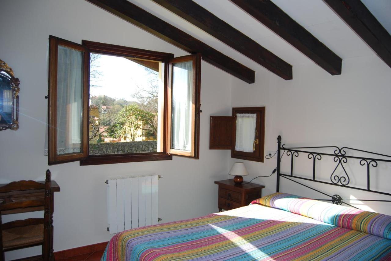 Apartamentos El Perujo Комильяс Экстерьер фото